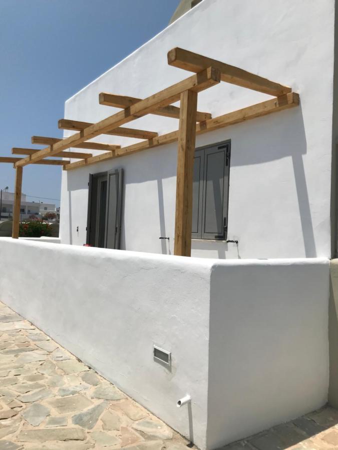 Thera Mare Perissa  Exterior photo